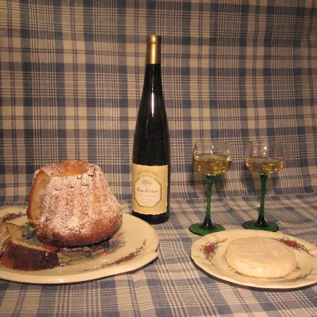 Du Grand Pre Apartment